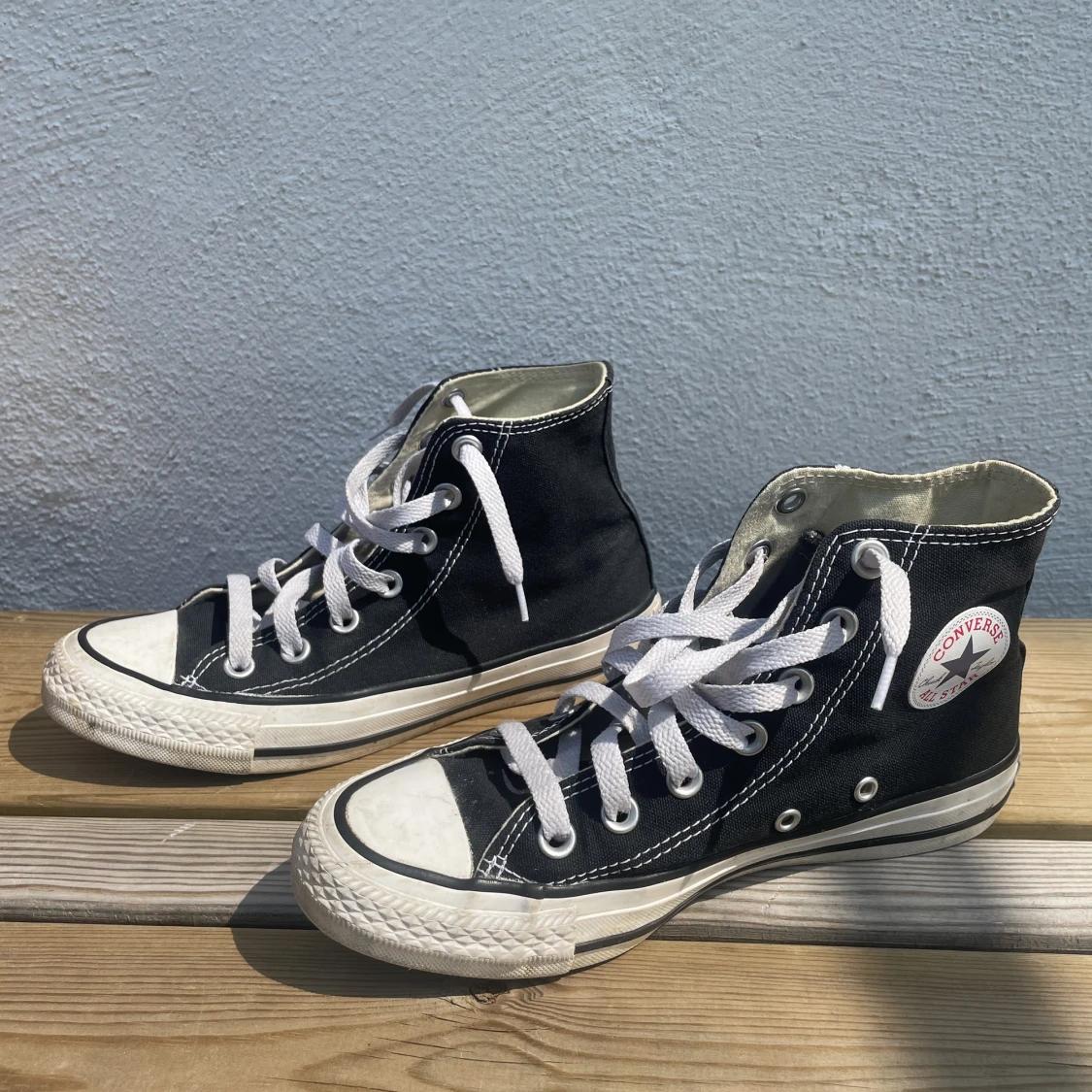 Svarta converse