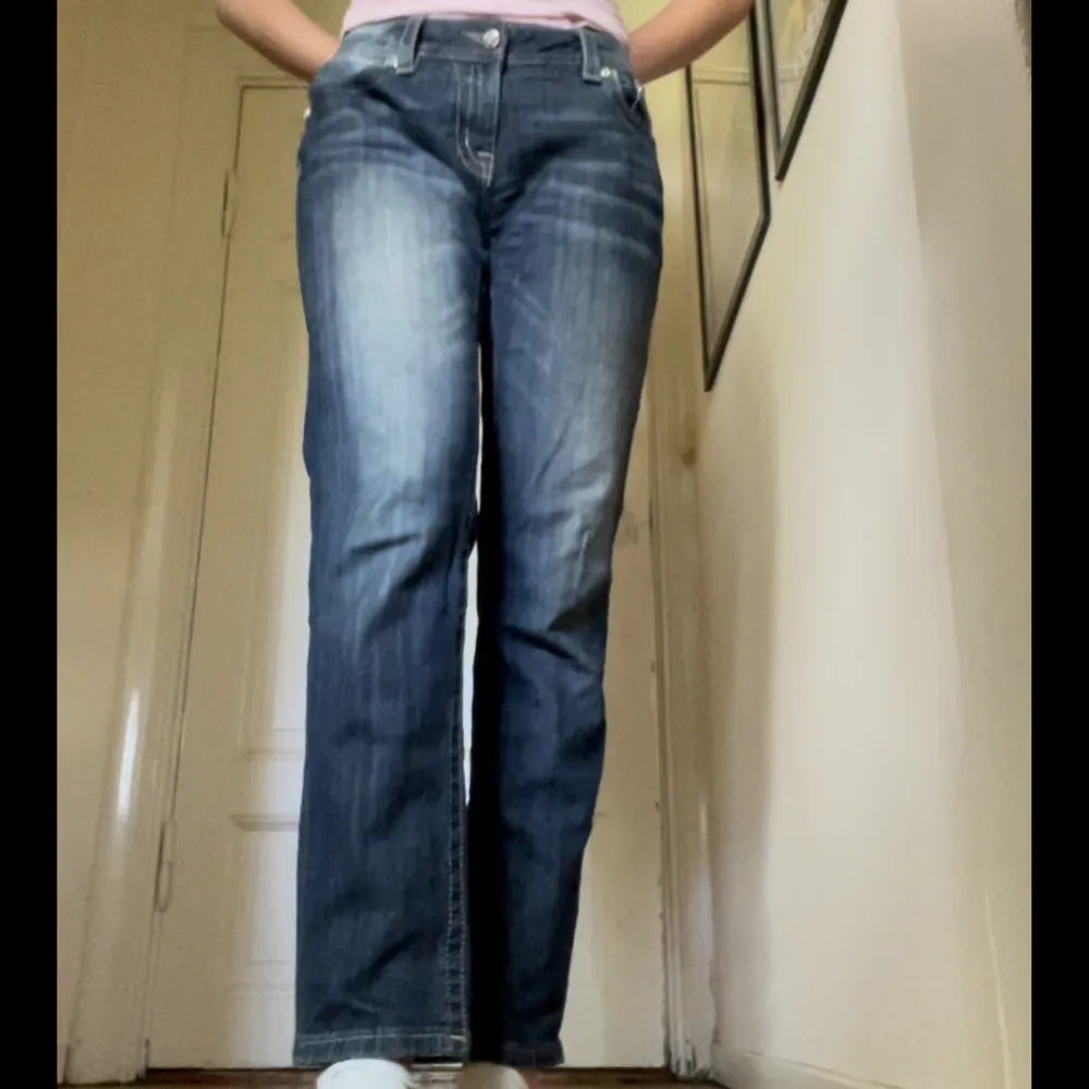 Miss me jeans i storlek w31, fint skick . Jeans & Byxor.