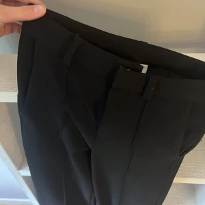 Kostymbyxor  - Kostymbyxor från Kappahl 