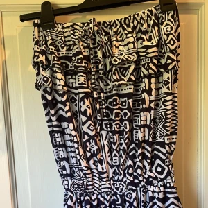 Jumpsuit, byxdress - Jumpsuit, byxdress i storlek XS-S