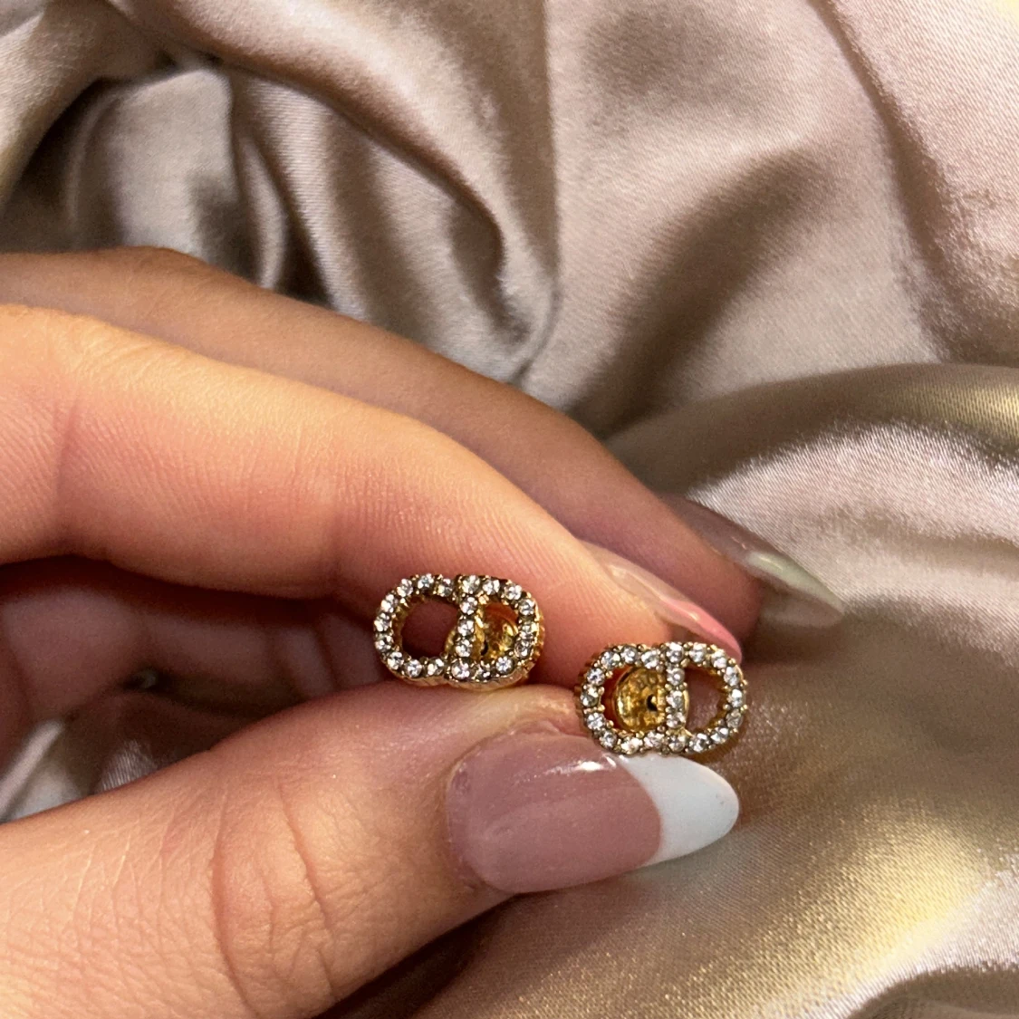 Dior örhängen  - 90