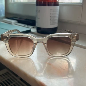 Chimi 04 - Intressekoll på mina chimis i 04 färgen ecru. De är i princip nya❤️inga defekter. Köp direkt för 950