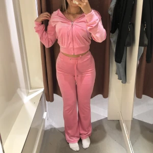 Rosa mjukissett - Jättemysigt set i velourmaterial. 