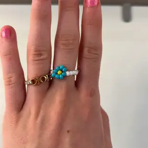 En blå ring