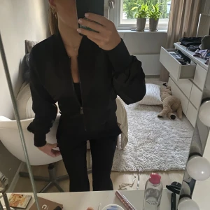 Jacka - cool jacka från märket only Helt oanvänd!