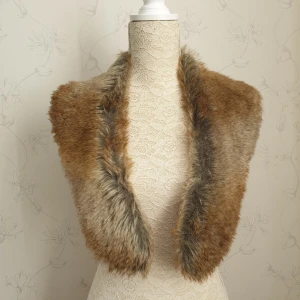 Päls krage - Beskrivning kommer snart, dm mig vid intresse