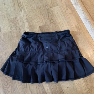 Lulu lemon tenniskjol - Superfin tennis kjol, sparsamt använd❤️
