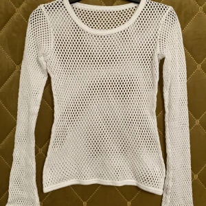 Nättopp, dam - Vit nättopp i bomull, strl XS. Aldrig använd! Köparen står för frakt 