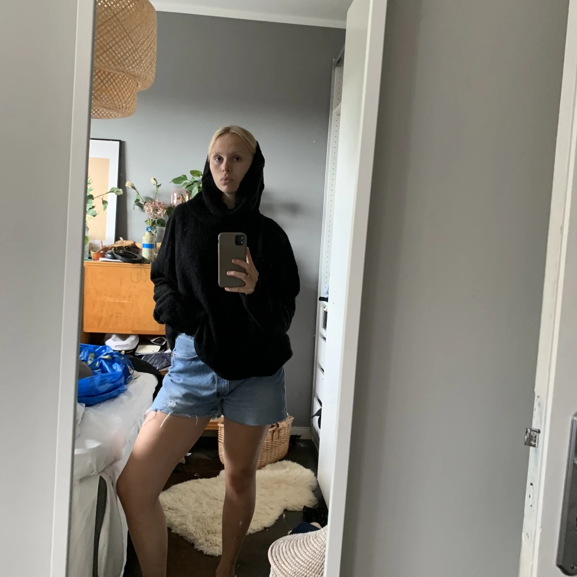 Stor stickad polo tröja