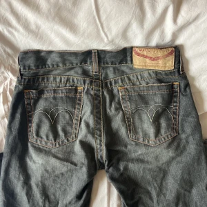 Jeans  - Lågmidjade grå jeans, skriv för fler bilder💕