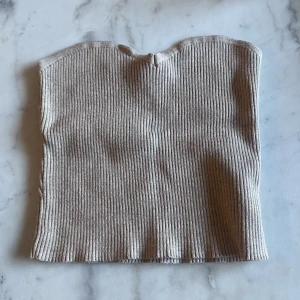 CHIQUELLE TUBBTOPP - TUBBTOPP från chiquelle i ONESIZE med stretchigt tyg. Aldrig använd🫶🏽🤍