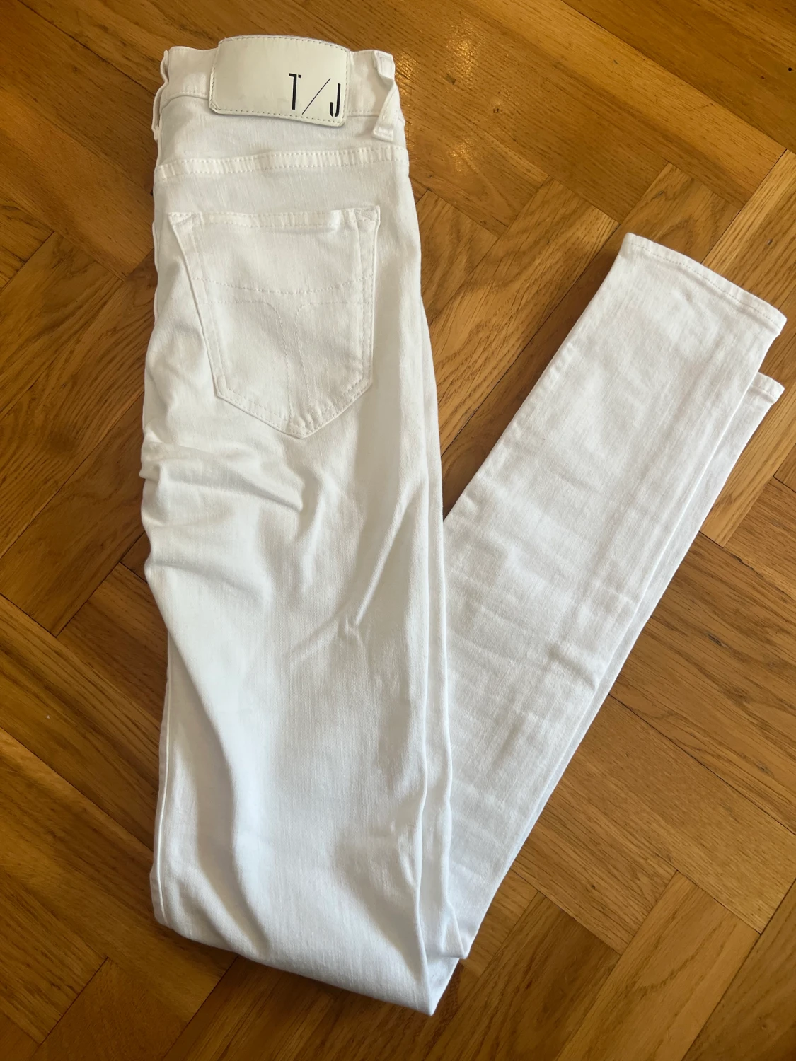 Helt oanvända Tiger of Sweden jeans - 2