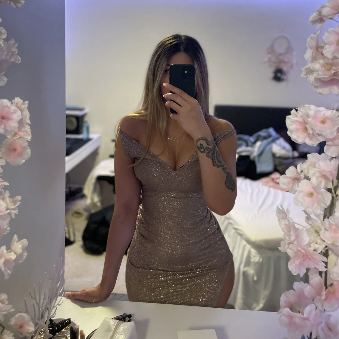 Glittrig rosa mermaid klänning