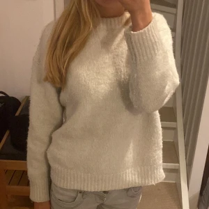 Stickad tröja zara - Så fin 💕bra skick! Finns ej kvar på hemsidan 