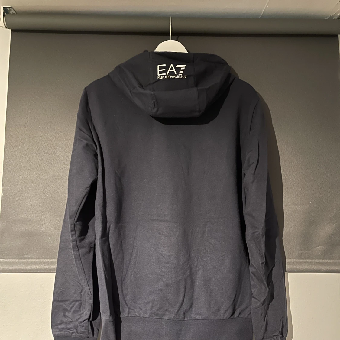 Armani EA7 hoddie - 90