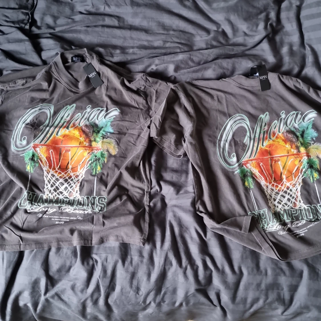 Oandvända T-shirst  - 90