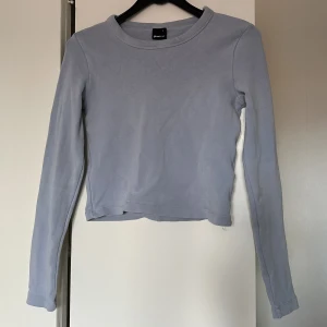 Ljusblå tröja 🩵 - Ljusblå tröja från gina tricot 🩵