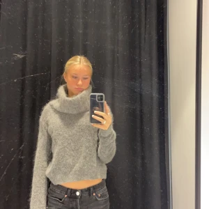 Stickad Polotröja från Acne Studios - Stickad Polotröja från Acne Studios Storlek S Fint skick