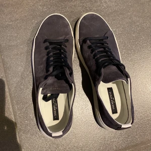 Sneaky Steve Skor - Helt nytt skick använda 1 gång rekommenderar starkt mycket sköna mocka skor.