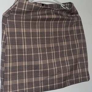 Kjol New Yorker - Kjol New Yorker 