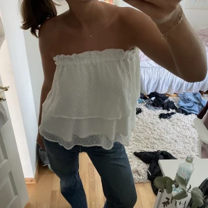 Vit volangkjol/topp - Söt kjol till sommaren som jag på senaste använt som topp!