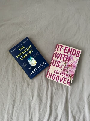 Populära böcker - Säljer dessa två populära böcker, endast lästa en gång. Säljer en för 90kr, båda för 150kr! 