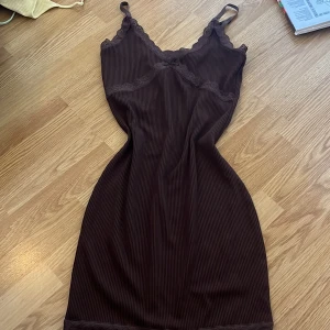 Klänning  - Köpt på hm för runt 150kr säljer för 25kr