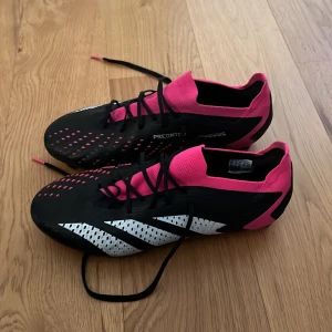 Fotbollskor, Adidas Predator - Fotbollsskor Adidas Predator Accuracy.1 i gott skick