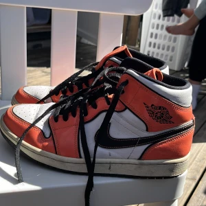 Jordans  - Jordans i storlek 41 , använda 5 gånger 