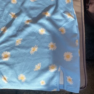 Klänning - Jättefin klänning nästan aldrig använd köpt för 150kr men säljer för 50kr