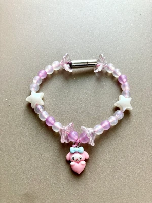My melody armband  - My melody armband med ett rostfritt spänne!  Stolek kan anpassas efter förfrågan! 