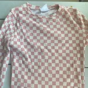 Zara - Har anstånd färdig och är för liten