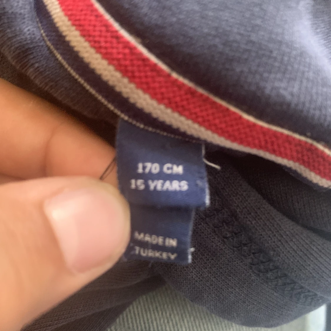 Mörk blå gant hoodie - 90