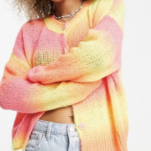 Sommrig kofta - Jättefin sommrig kofta som aldrig är använd!