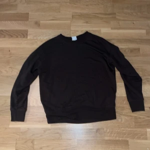 Simple tröja - lite använd, men simpel tröja