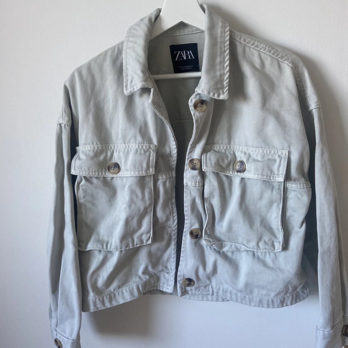 Vårig mintgrön jacka