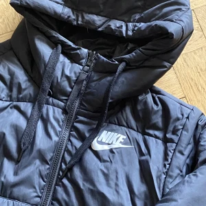 Jacka str XS - Jacka från Nike, str XS