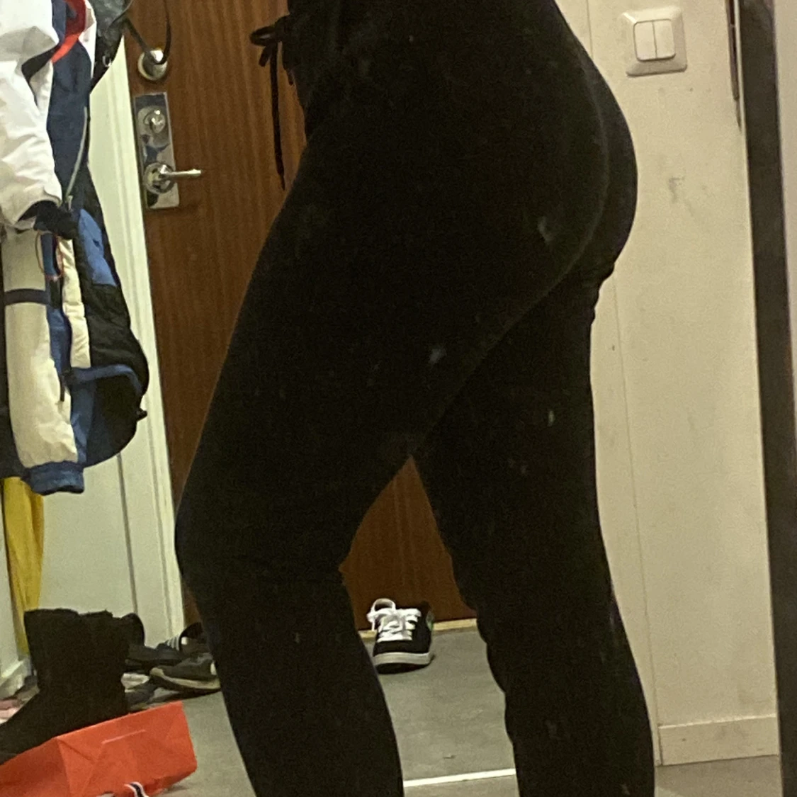 Mörkgrå mjukis byxor - 91