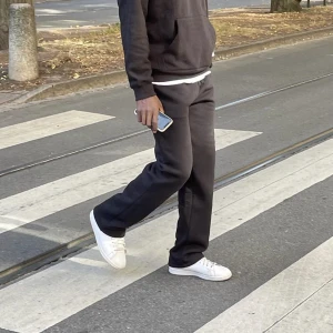 Mjukisbyxor lxa, herr - Säljer dessa fina mjukisbyxor för herr från LXA som inte finns kvar på hemsidan. I bra kvalitet, tvättade några gånger.