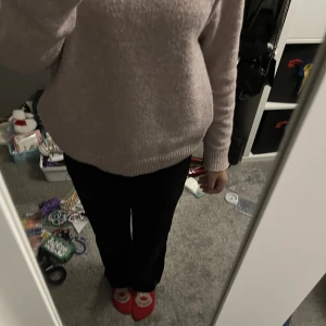 juicy byxor - säljer dessa äkta juicy byxor! nyskick i storlek xxs. säljes pga av att dom inte kommer till användning💘 skriv för mer info & bilder