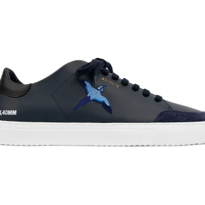  Arigato Skor - Säljer dessa arigato skor, Lite creasade och innan köp tvättas dom även. Säljer pga vintern närmar sig. Bara att höra av dig om Bilder på själva skorna