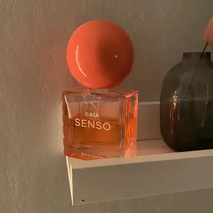 Caia parfym ”senso” i gamla flaskan🧡 lite mer än halva kvar!