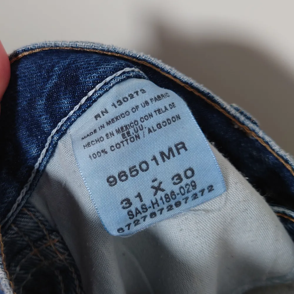 Retro Wrangler jeans i storlek 31x30, jättefint skick🌿. Jeans & Byxor.