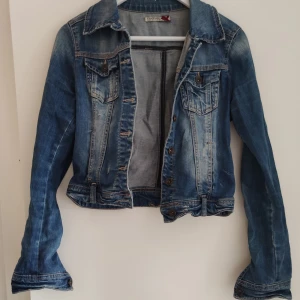 Stradivarius denim jacket - Chic denim jacket