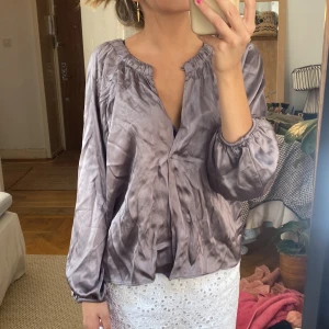 Blis - Jättefin blus från Zara, lite skrynklig… men superfin när den styrks 