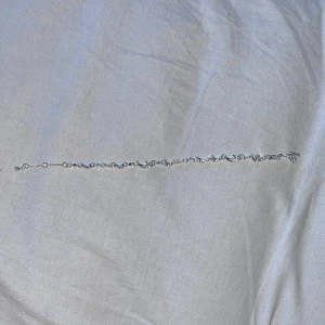 Silver armband - Riktig silver armband. Skön o väldigt fin. Har 3 olika storlekar. 