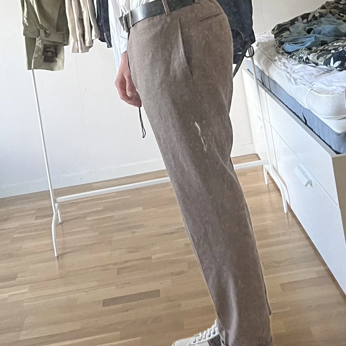 Kostymbyxor bruna - 90