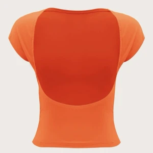 Öppen rygg - tröja med öppen rygg, skitfin orange färg, perfekt till sommaren💕
