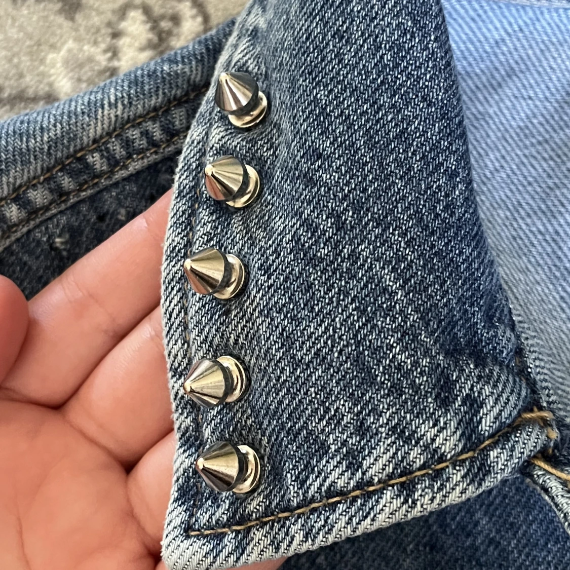 Jeansjacka med nitar  - 91