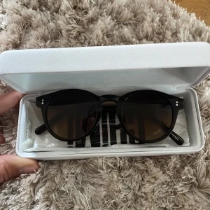 Chimi 03 - Säljer dessa i princip helt nya chimi 03 brun. Perfekt till sommaren